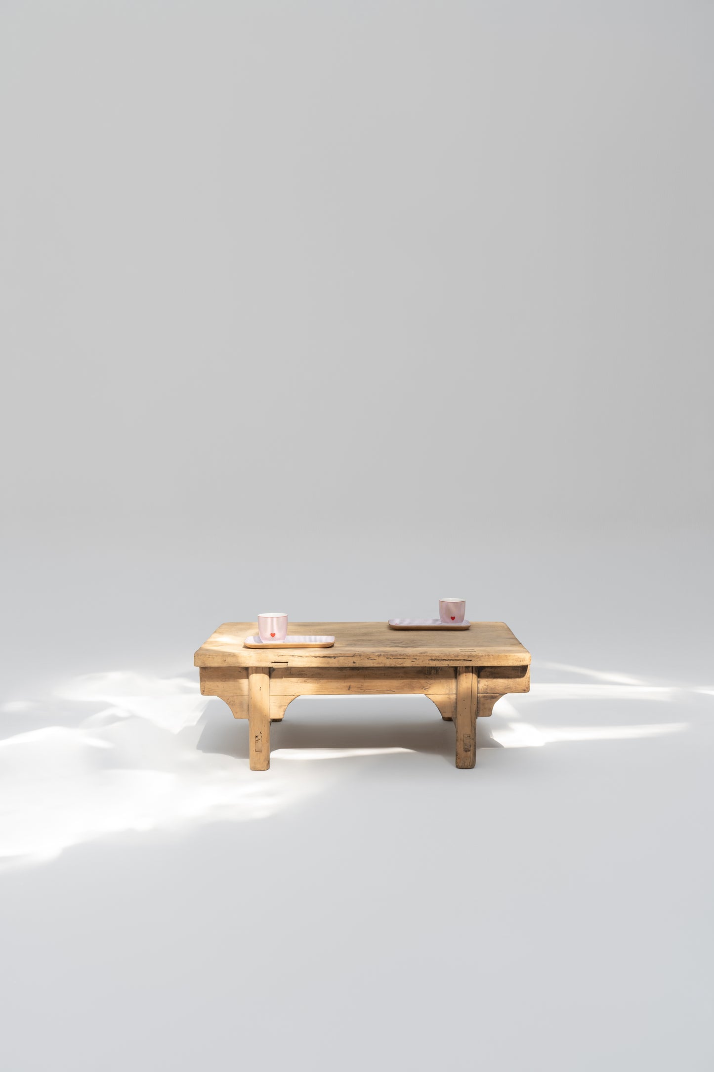 Alexandra | Coffee table