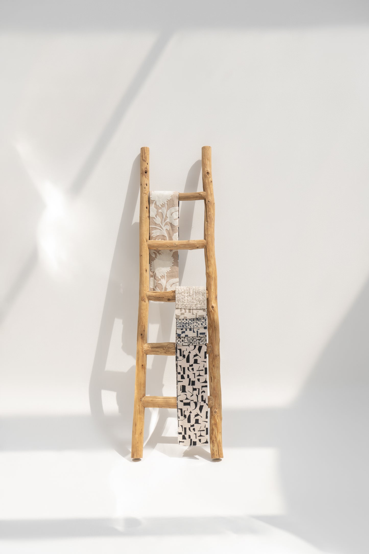 Delphine | Ladder