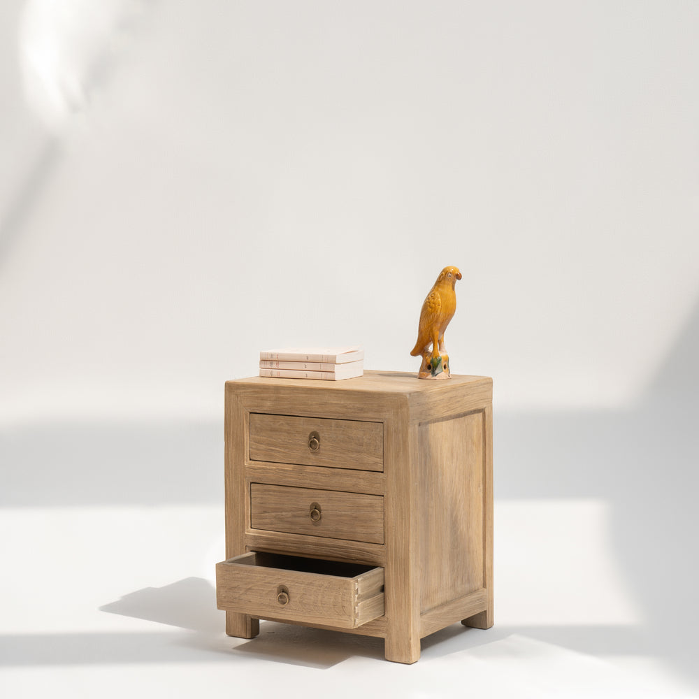 Virginie | Nightstand