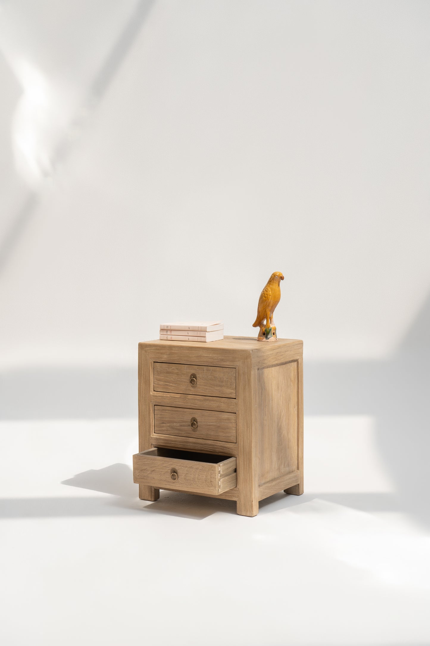 Virginie | Nightstand
