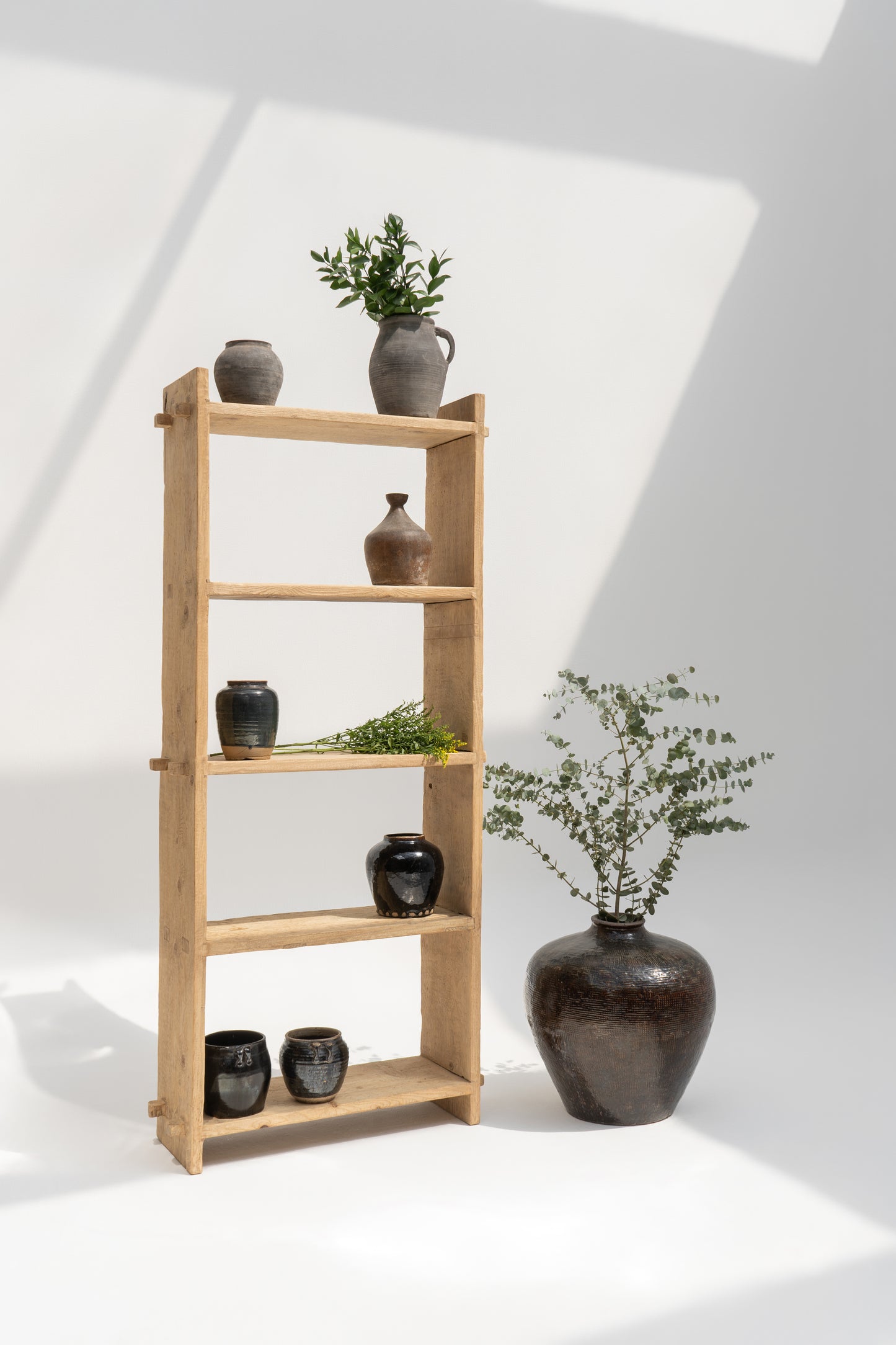 Melanie | Shelving unit