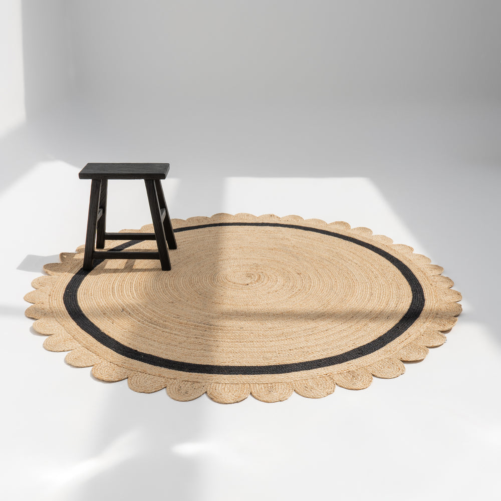 Justine | Black square stool