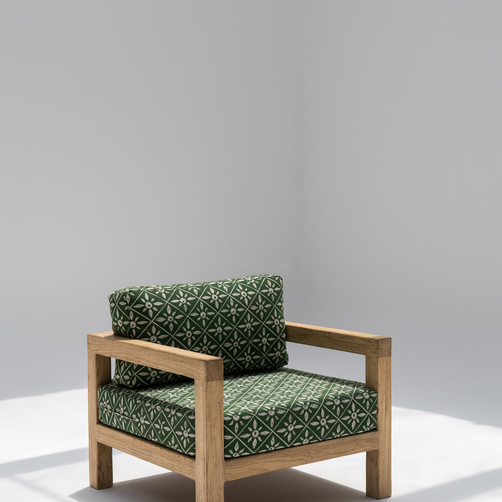 
                  
                    Michèle | Chair
                  
                