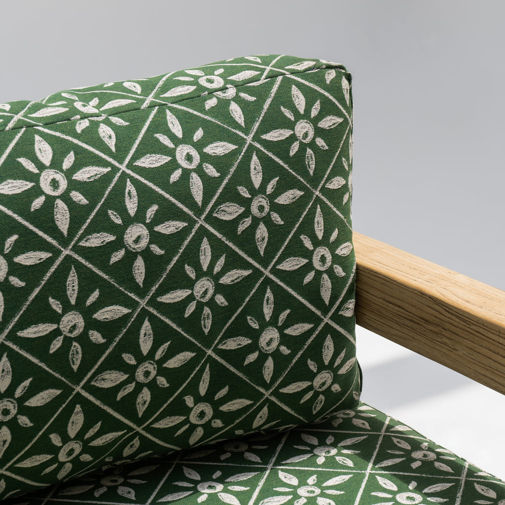 
                  
                    Michèle | Chair
                  
                